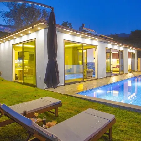 Islamlar Village 1 Bedroom Private Pool And Garden וילה