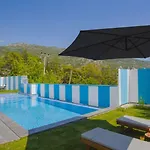 Islamlar Village 1 Bedroom Private Pool And Garden