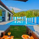 Islamlar Village 1 Bedroom Private Pool And Garden *