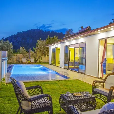 Islamlar Village 1 Bedroom Private Pool And Garden *